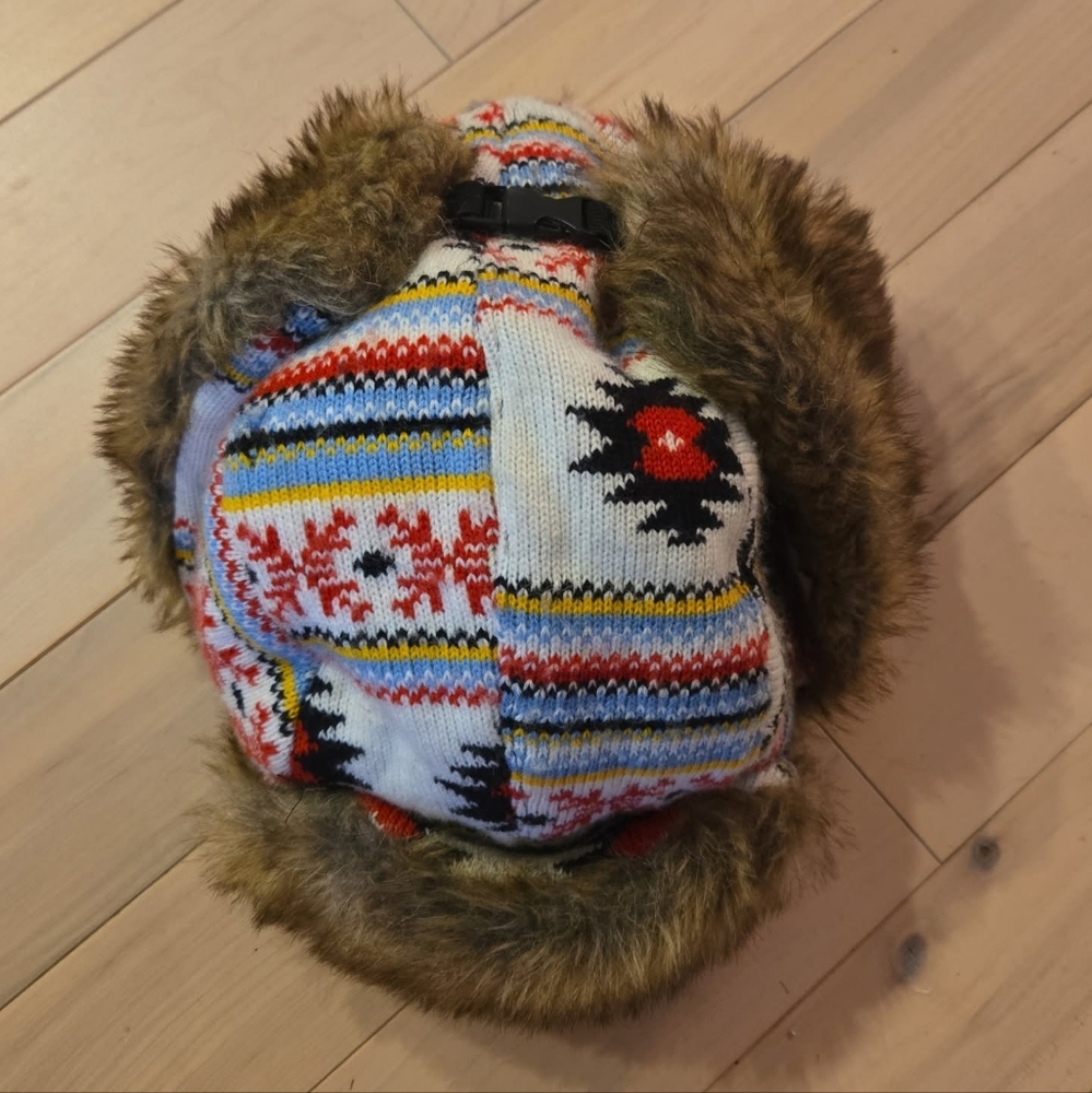 Trapper Hat - Picture 3 of 10